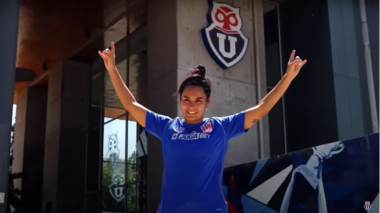 Su Helen Galaz llora por su llegada a Universidad de Chile.