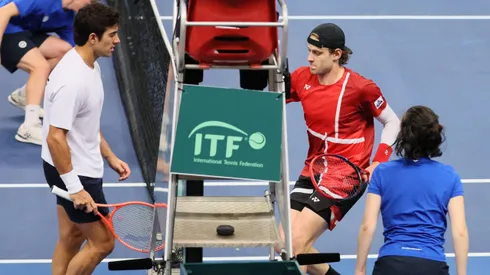 El momento previo del golpe de Zizou Bergs a Cristian Garin.