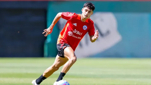 Javier Altamirano se lesionó en las últimas horas y este viernes sorprendió al irse de Juan Pinto Durán sin ser liberado.