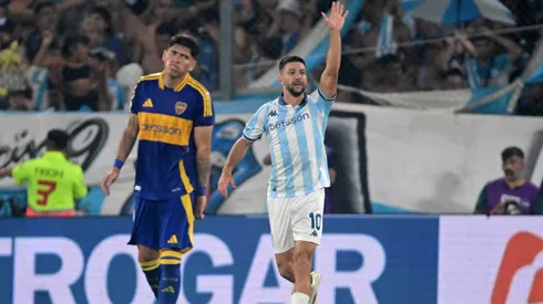 Carlos Palacios reaccionó ofuscado tras el gol de Racing. ¡Surgió de un lateral!