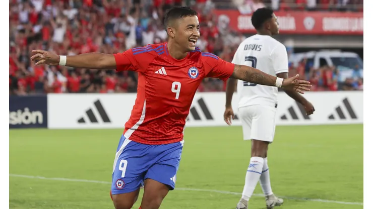 Nico Guerra sería la gran sorpresa de Gareca en marzo