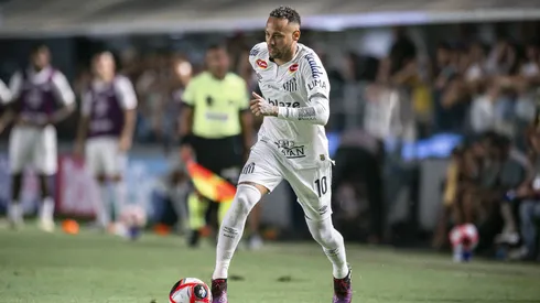 Complicado retorno de Neymar en Brasil