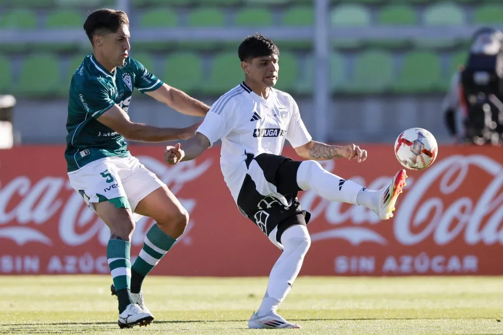 Claudio Aquino en la derrota de Colo Colo frente a Santiago Wanderers. (Andrés Piña/Photosport).
