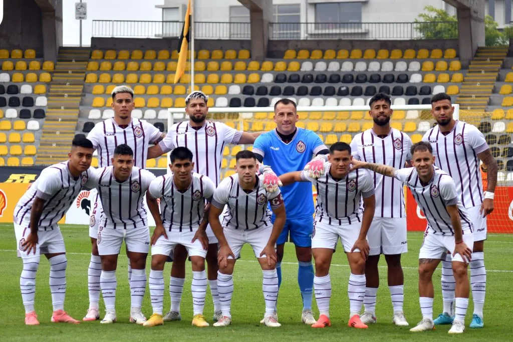 Arriba, de izquierda a derecha: Andrés Zanini, Jeyson Rojas, Fabián Cerda, Matías Pinto y Esteban Moreira.Abajo, de izquierda a derecha: Gonzalo Jara, Jeisson Vargas, Fernando Dinamarca, Sebastián Díaz, Juan Fuentes y Sebastián Gallegos. (Alejandro Pizarro Ubilla/Photosport).