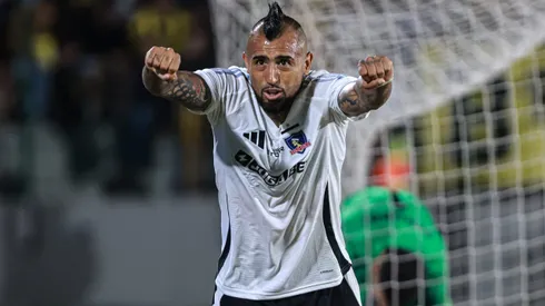 Arturo Vidal se alista para volar en Colo Colo.
