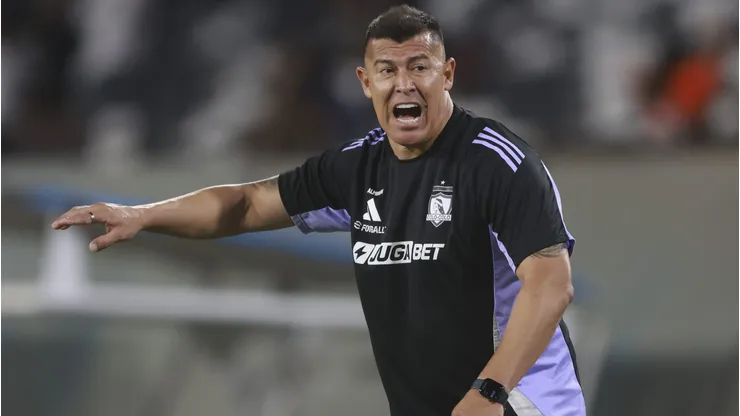 Almirón reclama por la programación de Colo Colo