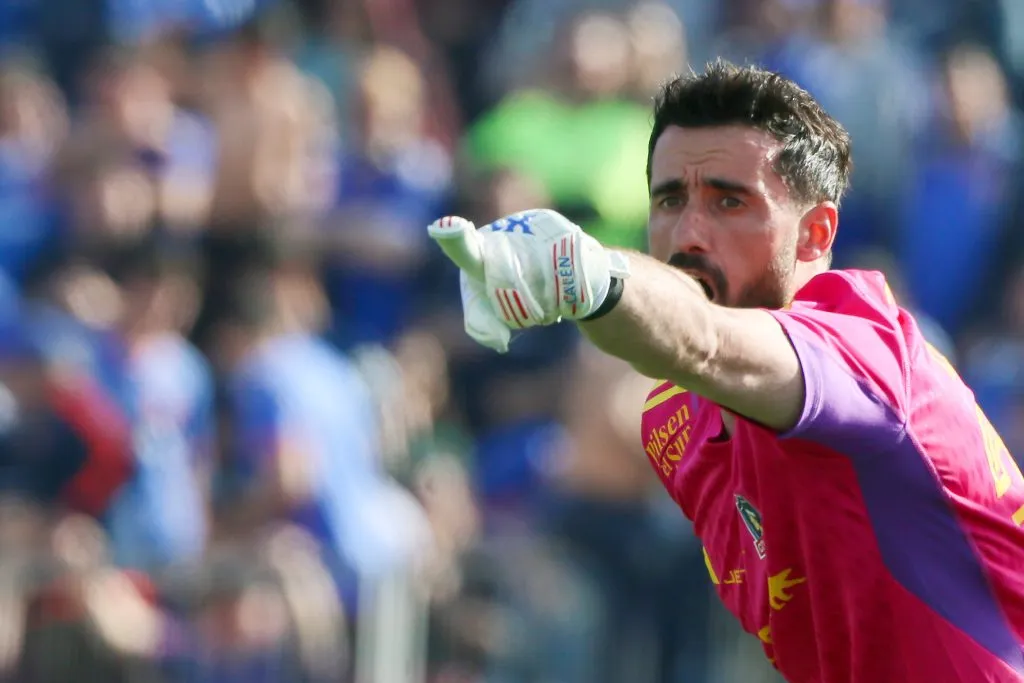 De Paul vuelve al arco de Colo Colo. Imagen: Photosport