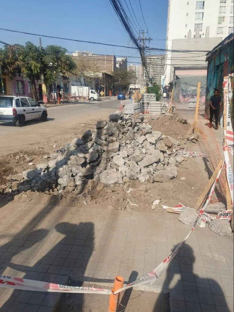 Así están las afueras del Estadio Santa Laura (Radio ADN)