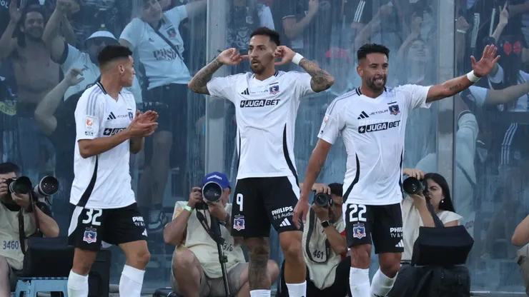 Correa anotó su segundo triplete en su carrera