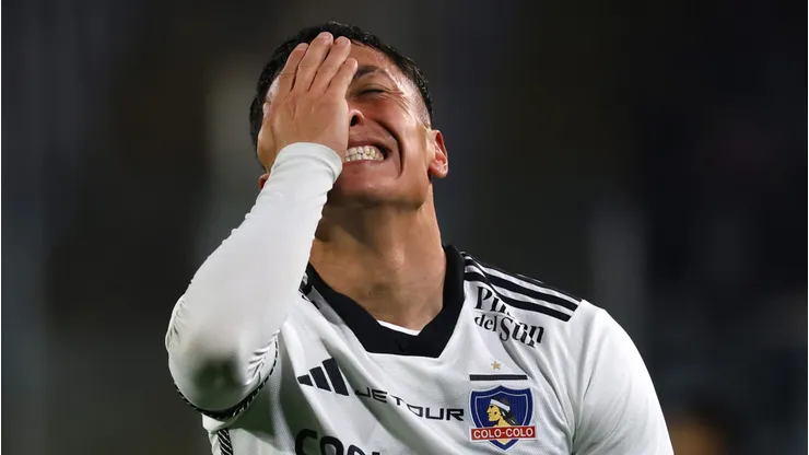 Zavala lo pasa mal en Colo Colo al tener pocas opciones