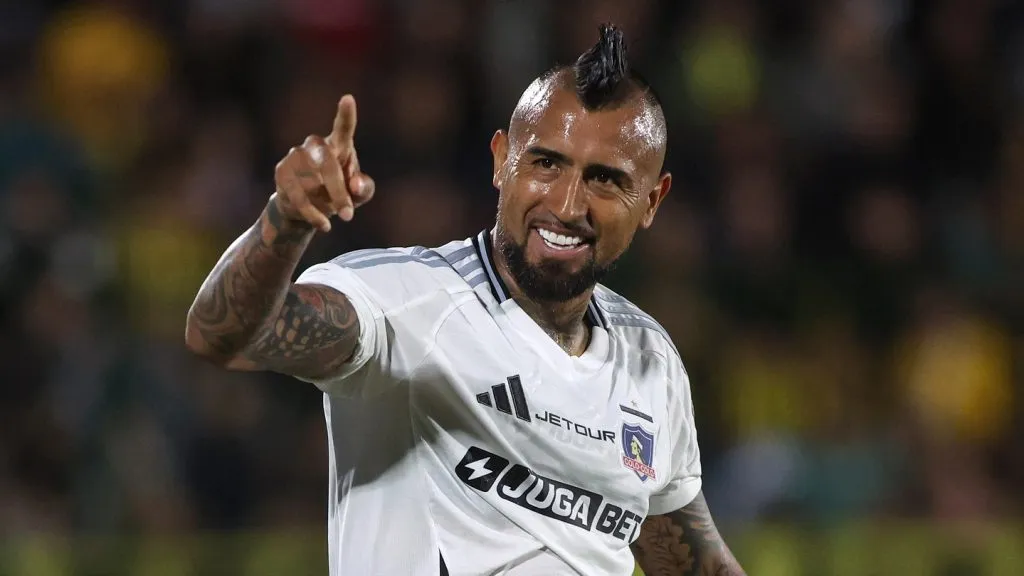 Arturo Vidal prepara su regreso a las canchas en Colo Colo. Foto: Photosprot.