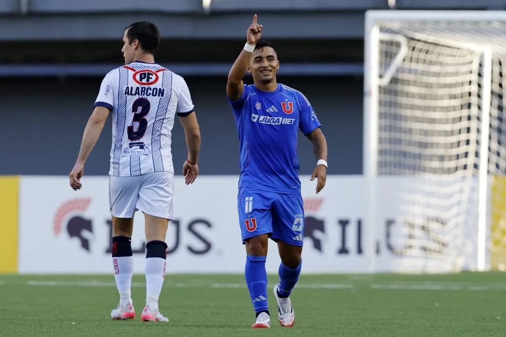 Nicolás Guerra asoma como titular en la formación de la U ante Ñublense. Foto: Photosport.