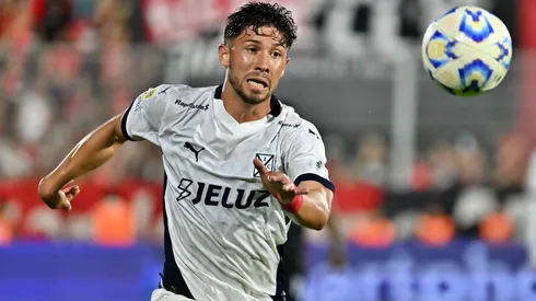 Felipe Loyola tiene oferta desde México para salir de Independiente.