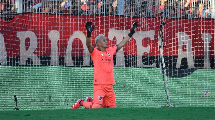 Keylor Navas enciende el clásico rosarino.
