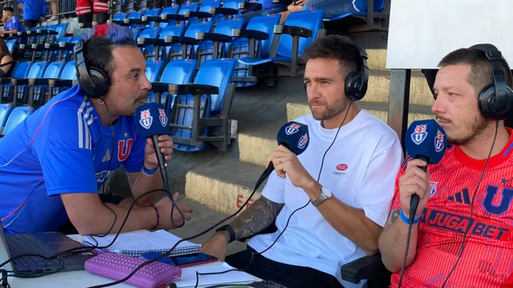 Zaldivia junto a Jota Casanova y Nicolás Miñano. (Foto: Reacts U de Chile).