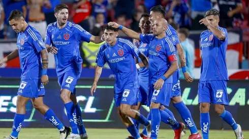 Javier Altamirano anotó un golazo.