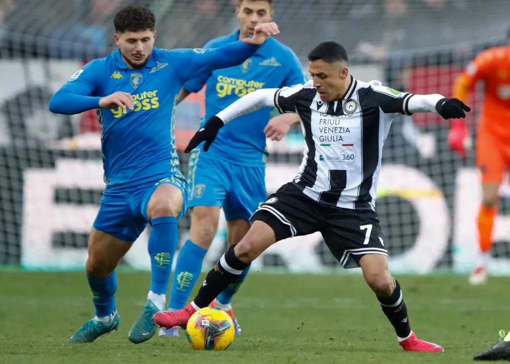 Alexis Sánchez volvió a las canchas en Udinese y dejó una jugada de aquellas. Foto: Getty Images.