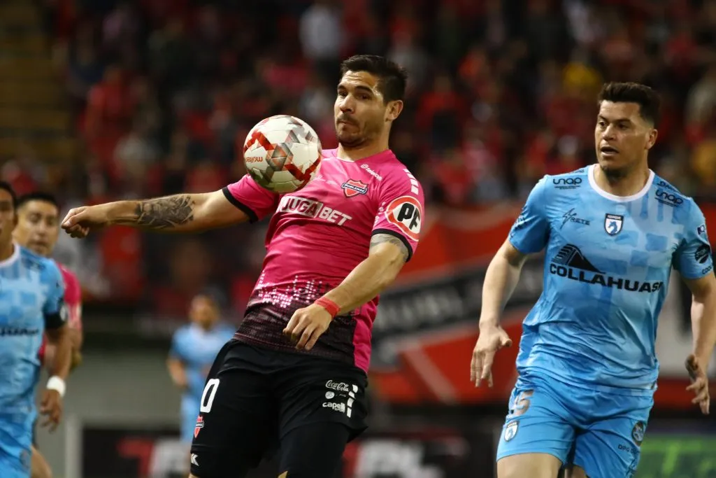 Ñublense e Iquique debutan en la Copa Libertadores 2025. (Foto: Mauricio Ulloa/Photosport)