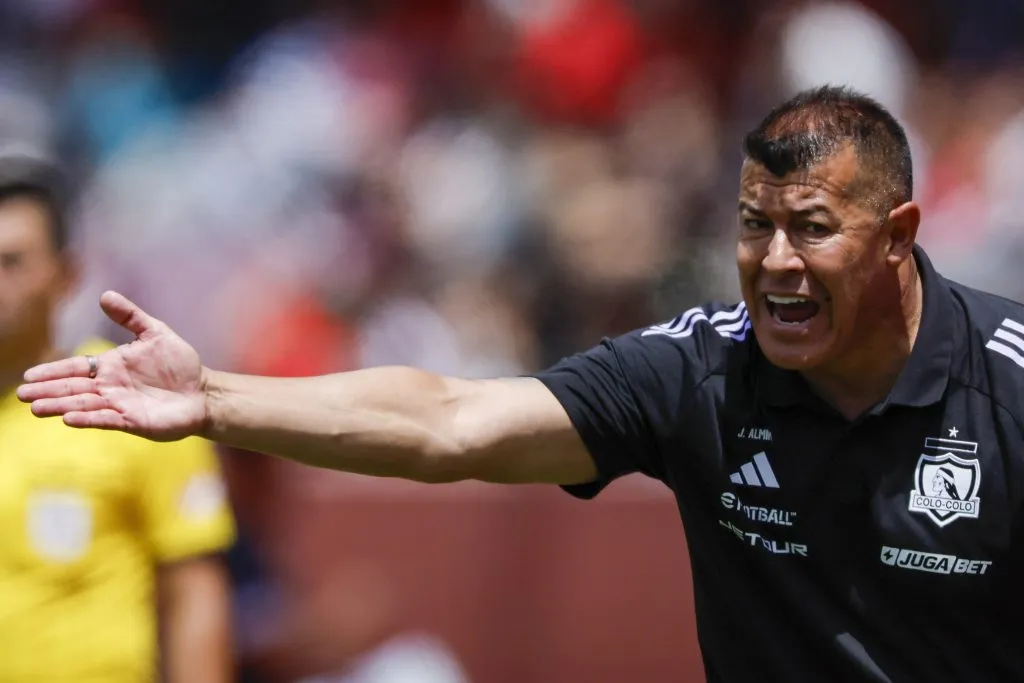 Jorge Almirón habló de la “U” y eso molestó a Barticciotto