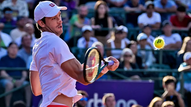 Nicolás Jarry se recupera en el ATP 500 de Río de Janeiro.