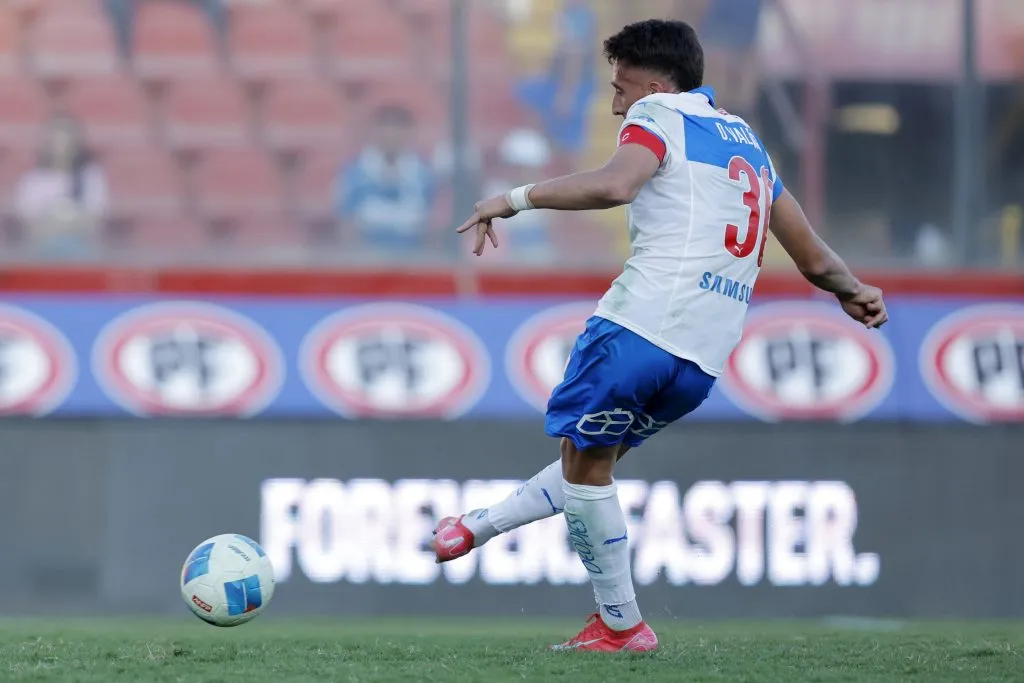 Valencia cerró el 3-1 para los cruzados.