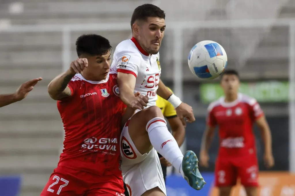 Unión Española fue un fantasma en la visita a Unión La Calera por la Liga de Primera. Foto: Andres Pina/Photosport