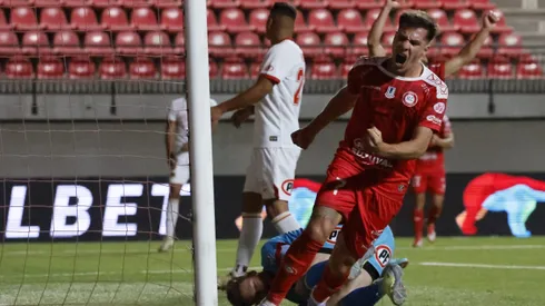 Unión La Calera comenzó de la mejor manera en 2025.