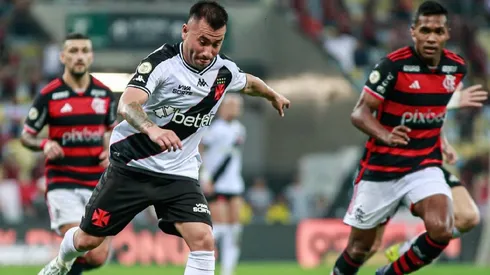 Jean Meneses no pasa su mejor momento en Vasco Da Gama.