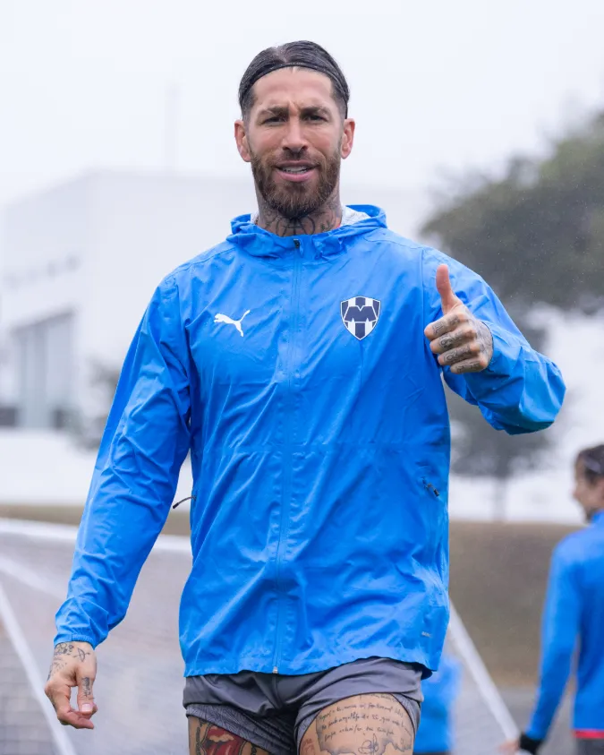 Sergio Ramos en una práctica de los Rayados. (Foto: Monterrey).