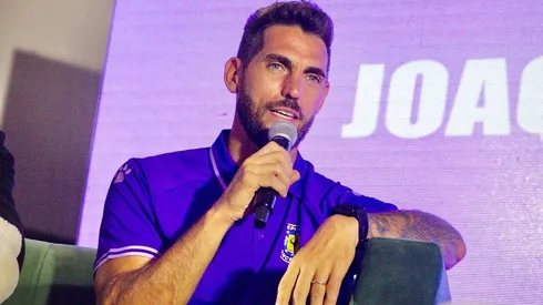 Joaquín Larrivey confirmó que se queda a vivir en Chile.