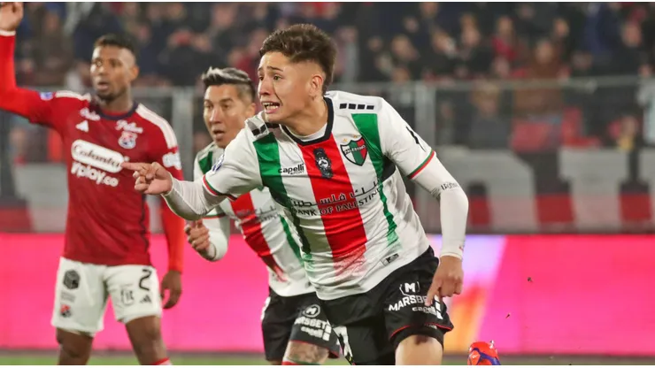 Román volvió a entrenar con Palestino.