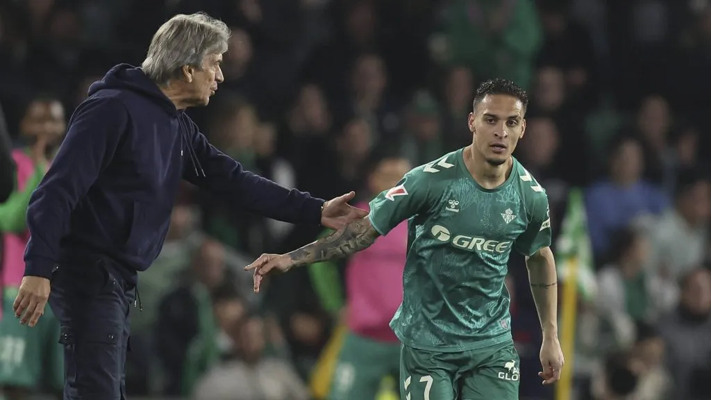 Antony le da una gran alegría a Manuel Pellegrini para el partido del Betis con Real Madrid. Foto: Getty Images.