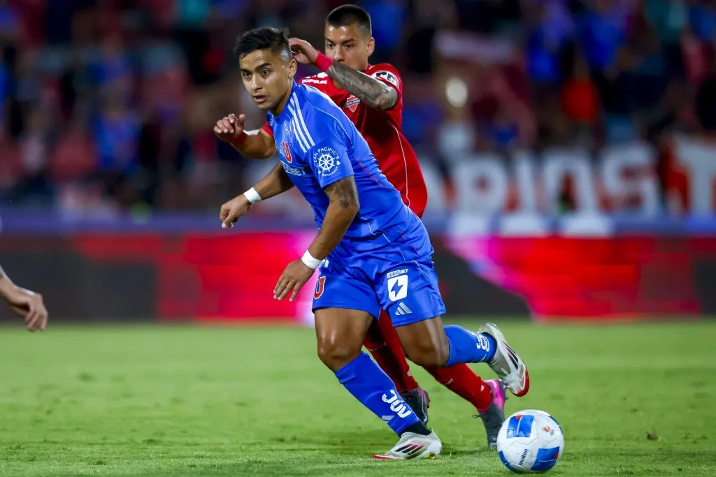 Nicolás Guerra marcó un tanto en el triunfo ante Ñublense con la U. Foto: Pepe Alvujar/Photosport