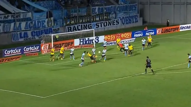 César Pérez marcó un golazo en Defensa y Justica por la Copa Argentina.