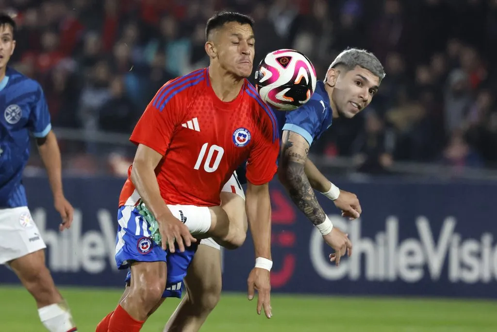 La selección chilena se juega la vida en Paraguay. Foto: Andres Pina/Photosport