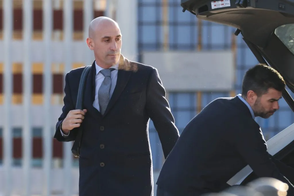 Luis Rubiales celebra triunfo en la Justicia de España (Getty Images)