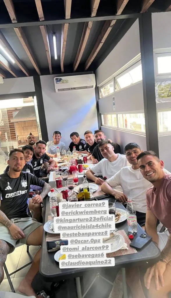 Jonathan Villagra se fue de los primeros del asado de Colo Colo. Foto: Instagram.