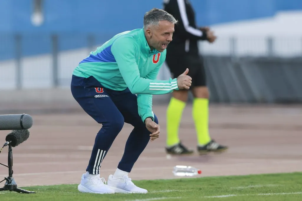 Gustavo Álvarez no considera a tres jugadores del plantel de la “U”