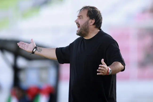 José Luis Sierra sabe que hay mucho trabajo por hacer en la Furia Roja. (Felipe Zanca/Photosport).