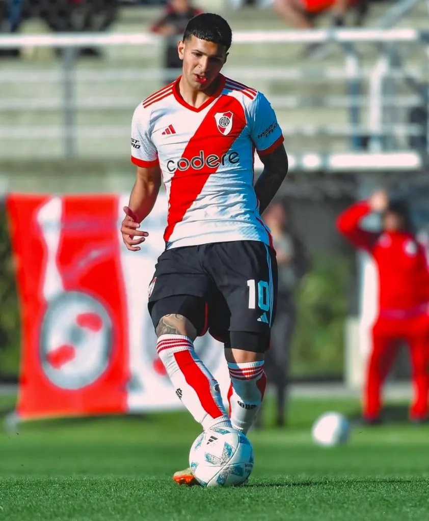 Britez sería el nuevo “10” de Unión La CAlera