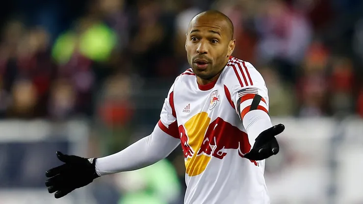 Thierry Henry le legará la camiseta a Marcelo Morales.