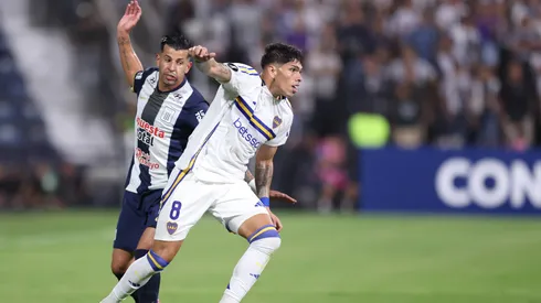 Árbitro chileno dirigirá revancha entre Boca y Alianza Lima.