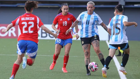 Selección Femenina sufrió dolorosa derrota ante Argentina.