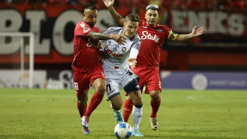 Ñublense y Limache repartieron punto en el sur del país.