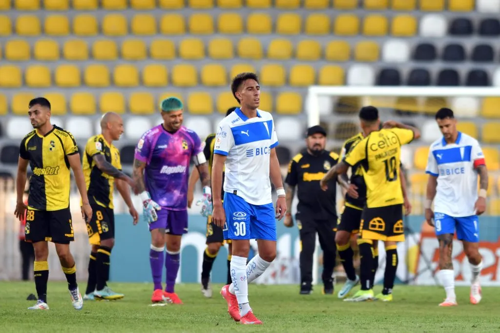 La UC cayó ante Coquimbo Unido. Foto: Alejandro Pizarro Ubilla/Photosport