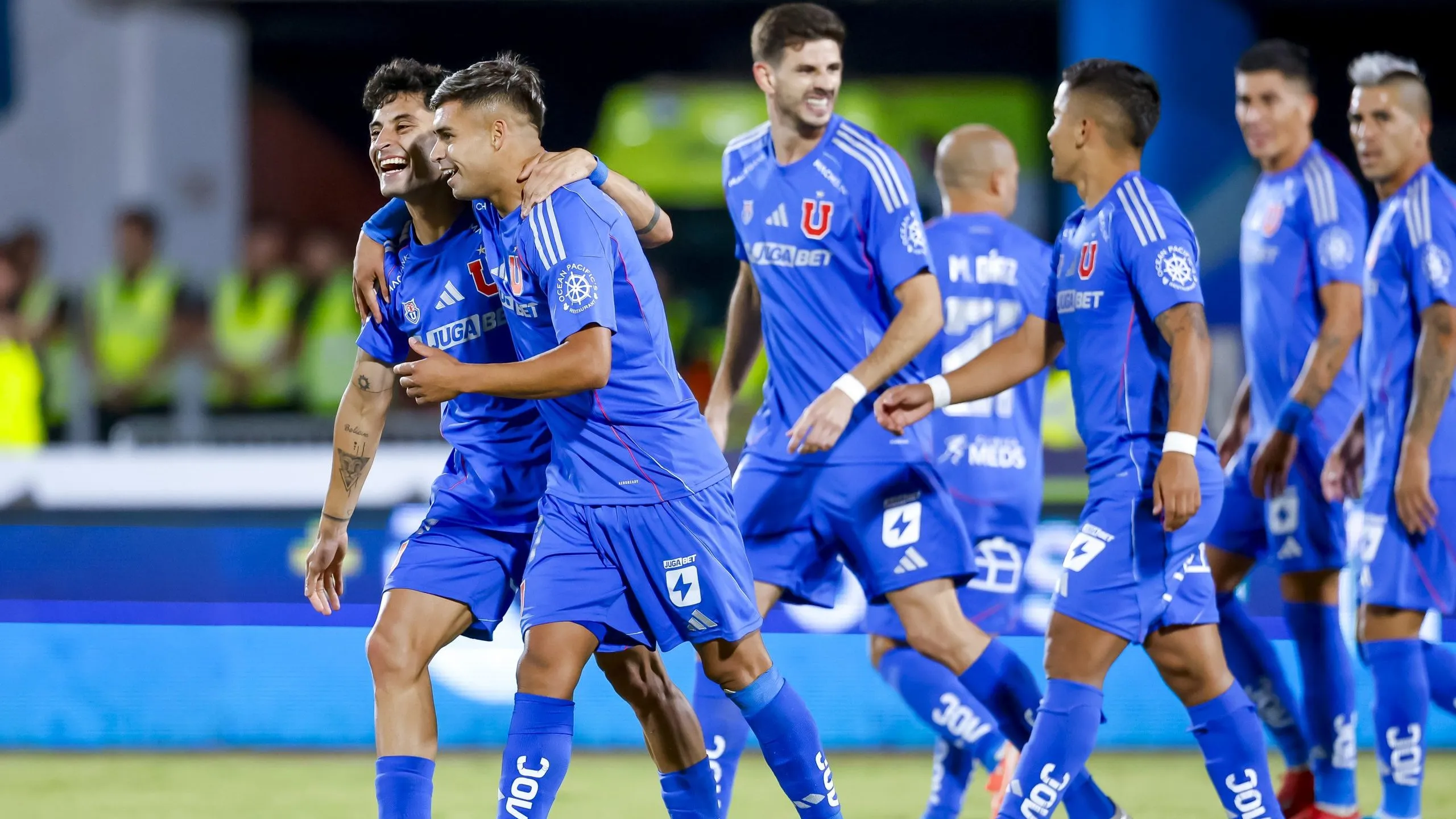 La U goleó a Ñublense en el debut. Foto: Pepe Alvujar/Photosport
