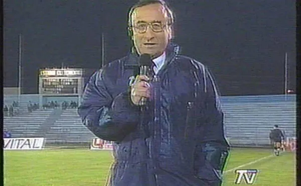 Ignacio Hernández en una de sus tantas transmisiones con TVN. | Foto: Captura.