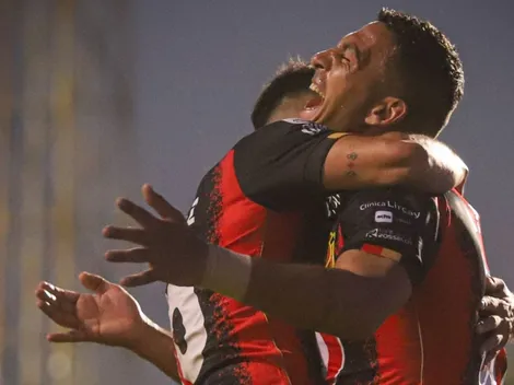 Jugó en la U, bajó a la B el año pasado y debutó con un hattrick