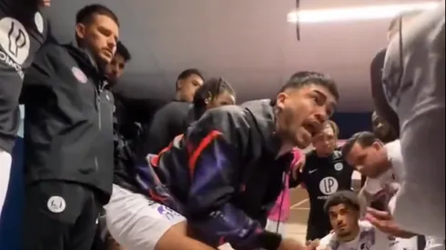 Gabriel Suazo sacó la voz en inglés para aleonar a sus compañeros.