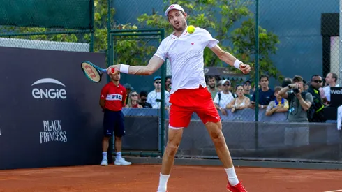 Nico Jarry defiende que el tenis se juegue en arcilla en Chile